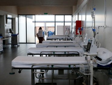 Colegio Médico advierte que rebrote de Covid-19 "tarde o temprano debería llegar"