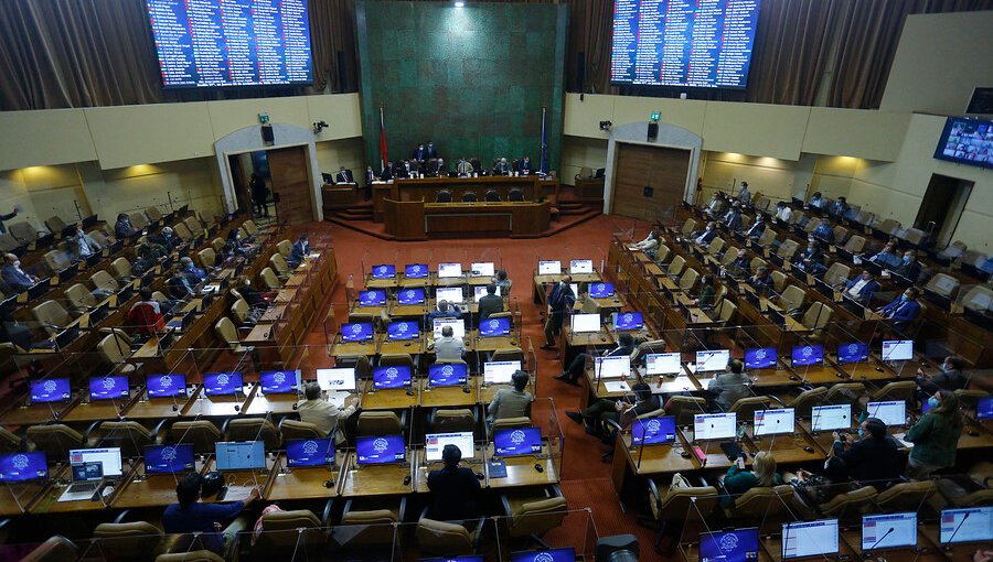 Cámara de Diputados vota proyecto que autoriza un segundo retiro del 10% de los fondos de pensiones