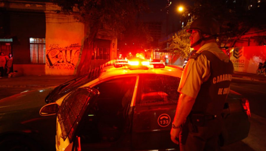 Hombre fue encontrado colgando desde un árbol en inmediaciones de la cancha el Dínamo en Quillota