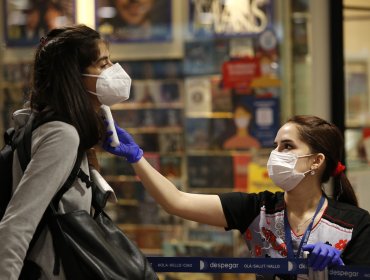 Aeropuerto de Santiago se prepara para llegada de extranjeros: Esperan 300 mil a fin de año