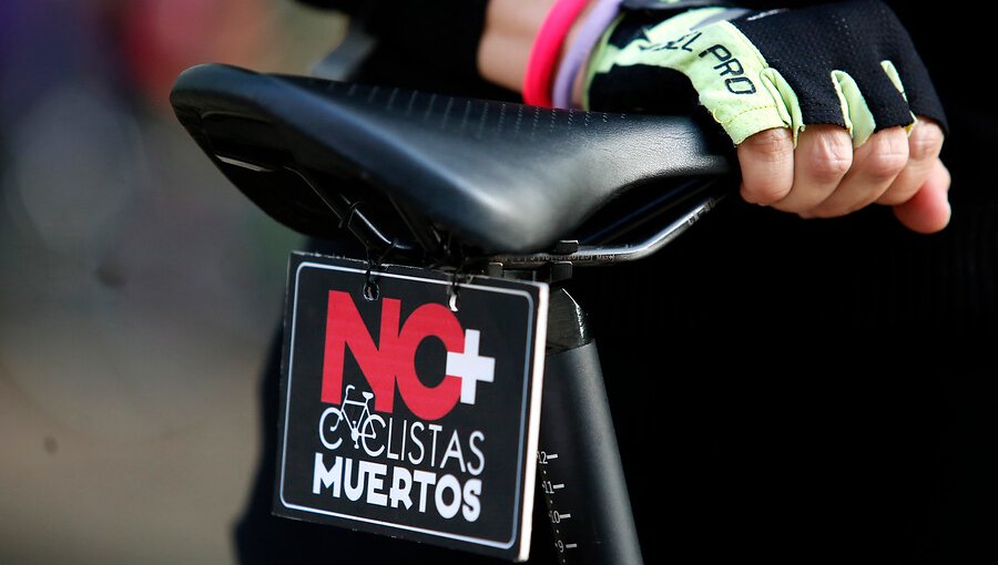 Miles de ciclistas se manifestaron en las principales calles del país por el aumento de muertes en accidentes de tránsito