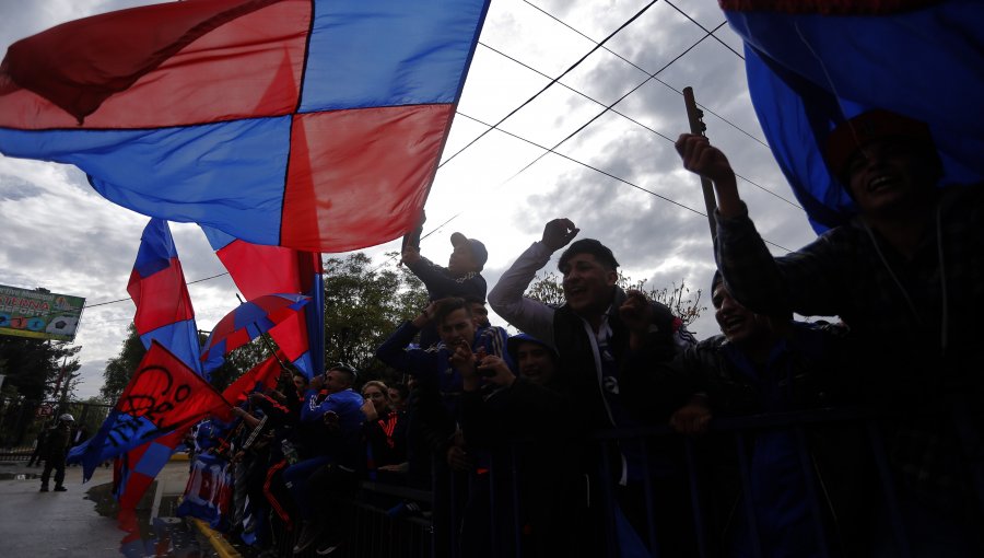 U. de Chile jugará con camiseta en honor a Carlos Campos en duelo ante Wanderers