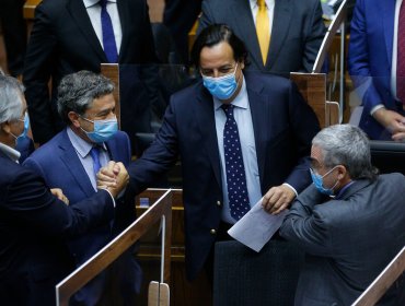 Con votos claves de oposición: Senado rechaza acusación constitucional contra el ex Ministro del Interior, Víctor Pérez