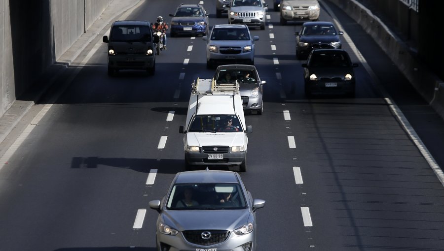 Aumenta la movilidad en autopistas de la región Metropolitana: octubre superó niveles de marzo