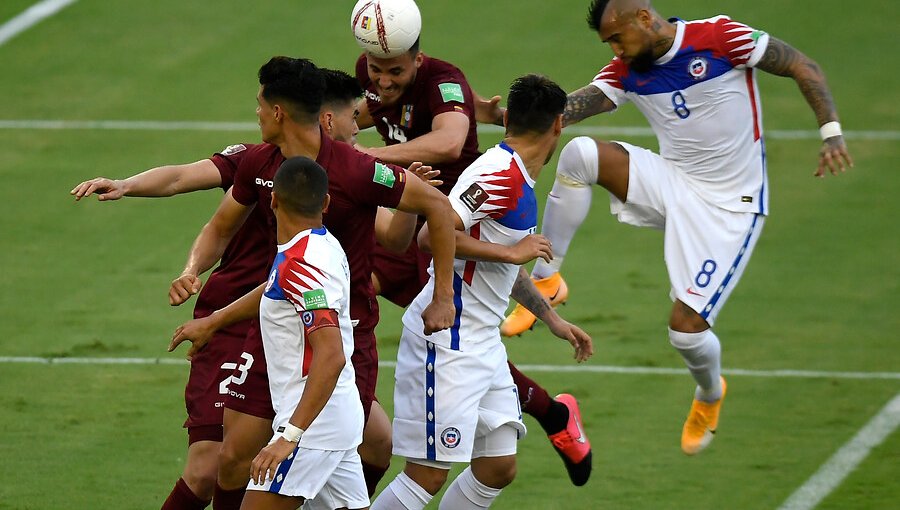 Chile sufre histórica caída ante Venezuela y vuelve a complicarse rumbo al Mundial de Qatar