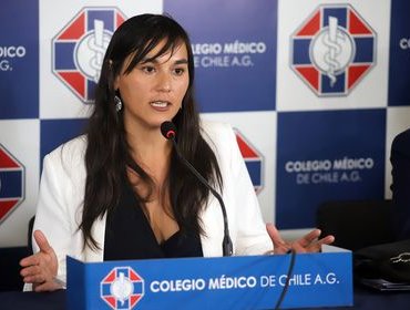 Colegio Médico da ultimátum de 30 días al Gobierno para "cumplir sus compromisos"