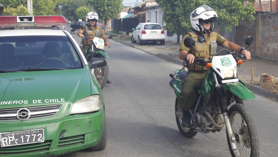 Hombre fue herido de gravedad luego de recibir múltiples disparos desde dos vehículos en Valparaíso