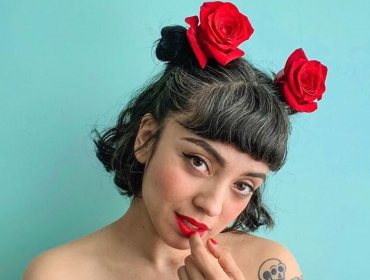 Mon Laferte gana su tercer Grammy Latino tras imponerse en Mejor Canción Rock