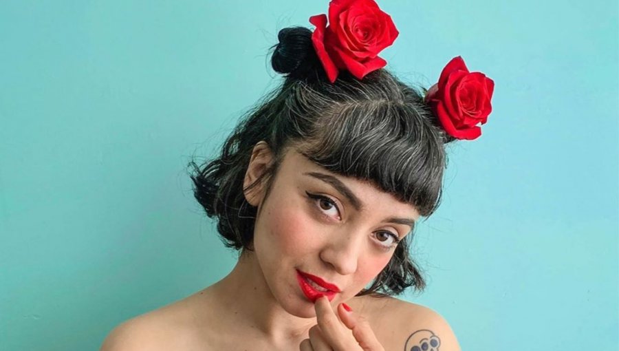 Mon Laferte gana su tercer Grammy Latino tras imponerse en Mejor Canción Rock