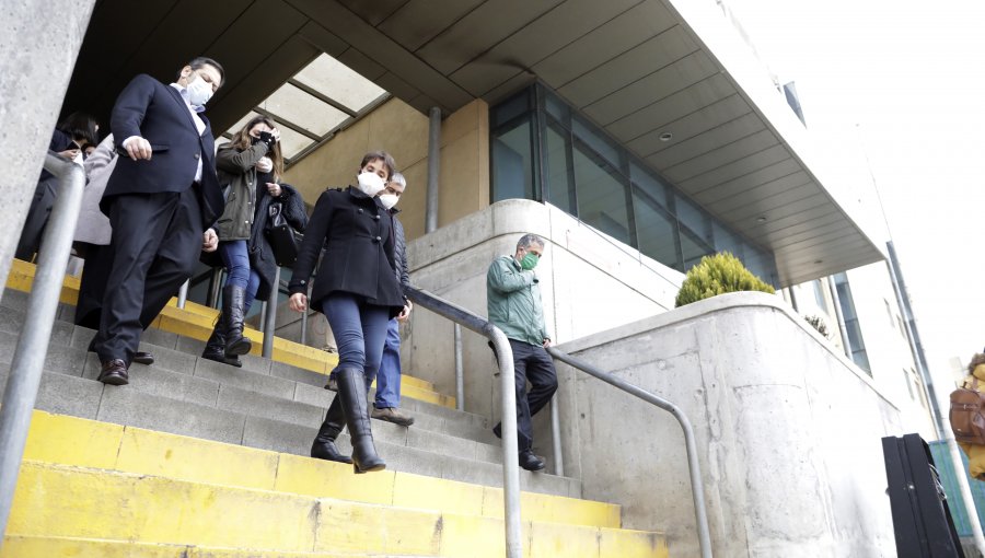 Directora del Sename visitó a menores heridos en residencia de Talcahuano y afirmó que están “en buen estado”