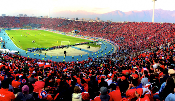 Gobierno confirma que trabaja en protocolos para autorizar el regreso de los hinchas al fútbol