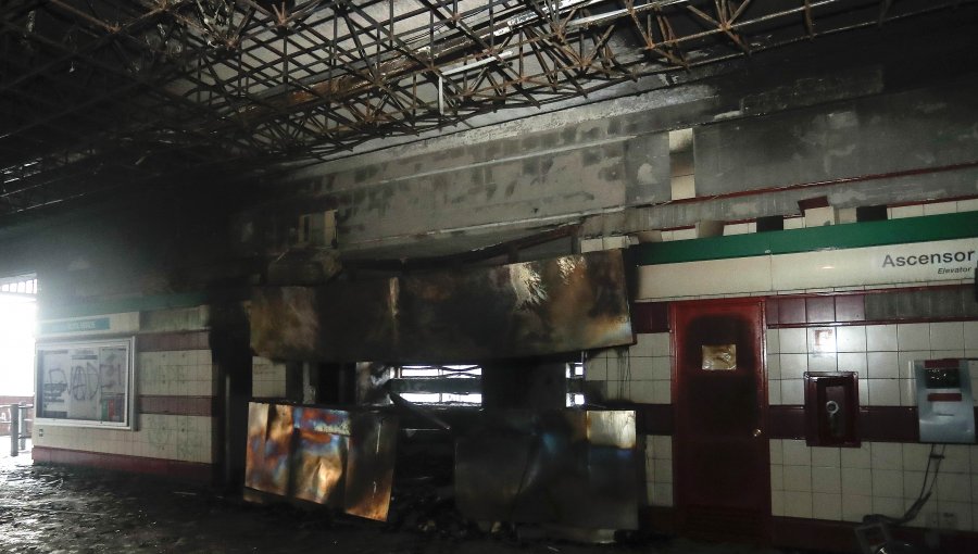 Corte Suprema absuelve a dos inculpados por incendio en el Metro: Gobierno presenta recurso de nulidad