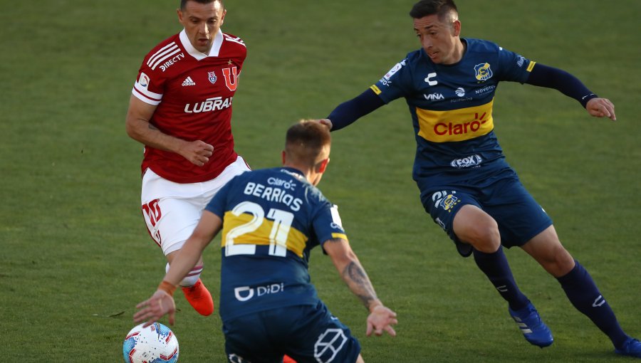 Dudamel se estrenó en Universidad de Chile con sufrido empate ante Everton