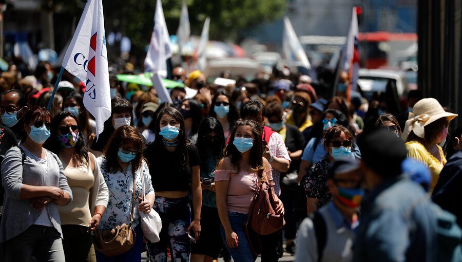 Gremios de la salud se manifestaron en las afueras del Congreso en rechazo al Presupuesto 2021 para el área