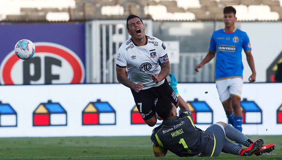 Esteban Paredes tendrá que operarse y se perdería el resto del Campeonato