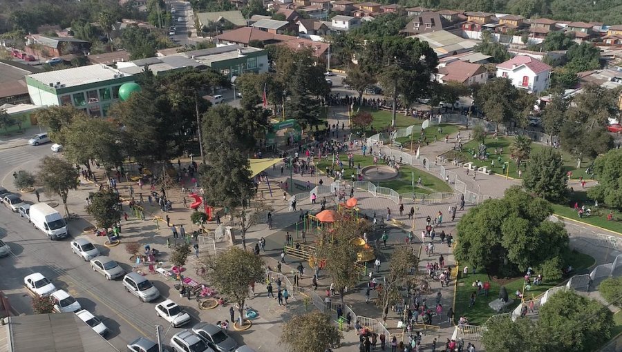 Las luces y las sombras de los precandidatos de Chile Vamos en La Cruz: la hija de la alcaldesa vs el concejal formalizado