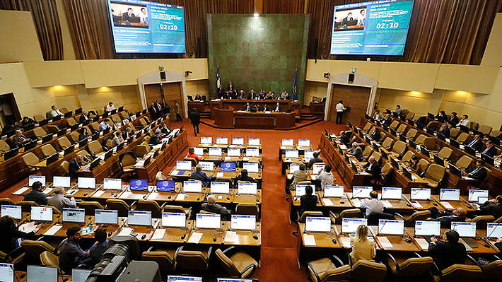 Regresa a la Cámara el proyecto que obliga a partidos a renunciar a la violencia como método de acción política