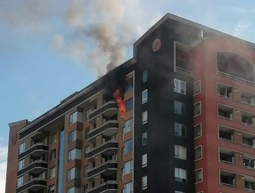 Incendio en edificio de Temuco deja una persona fallecida y medio millar de evacuados