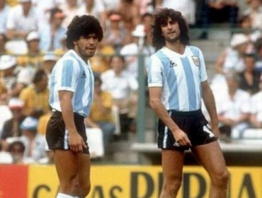 Mario Kempes se despidió de Diego Maradona: "Se fue un grande del fútbol argentino"