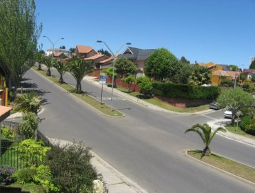 Decisión de Municipalidad de Concón podría dejar sin señal de Movistar y Entel a todo el barrio de Bosques de Montemar