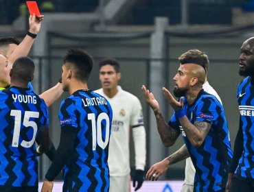 Inter multaría a Arturo Vidal por su expulsión ante Real Madrid por Champions League