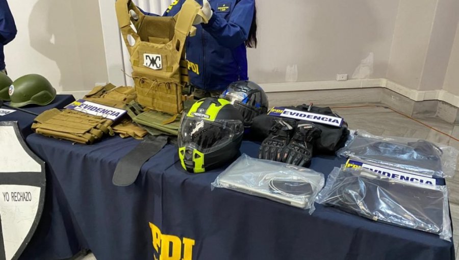Subsecretario del Interior anuncia querella contra detenido que poseía una subametralladora UZI