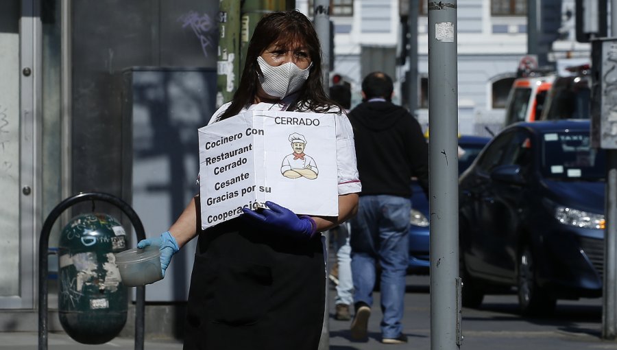 Tasa de desempleo retrocede por tercer trimestre consecutivo y se ubica en 11,6%