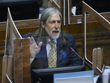 Senador Letelier y 10% de fondos de pensiones: "El Gobierno fue derrotado al tener que presentar su proyecto"