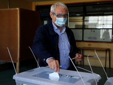 En reñida elección, Aldo Valle vence a Cristián Mella y será el candidato de Unidad Constituyente por la Gobernación Regional de Valparaíso