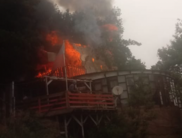 Emergencia estructural destruye una vivienda en el cerro Las Delicias de Valparaíso