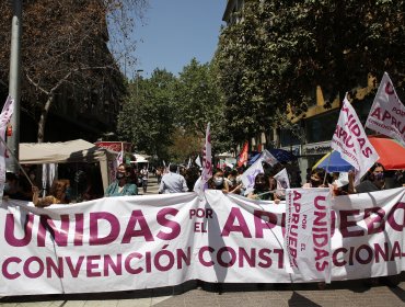 Mujeres piden igualdad salarial, vida sin violencia y salud sexual para la nueva Constitución