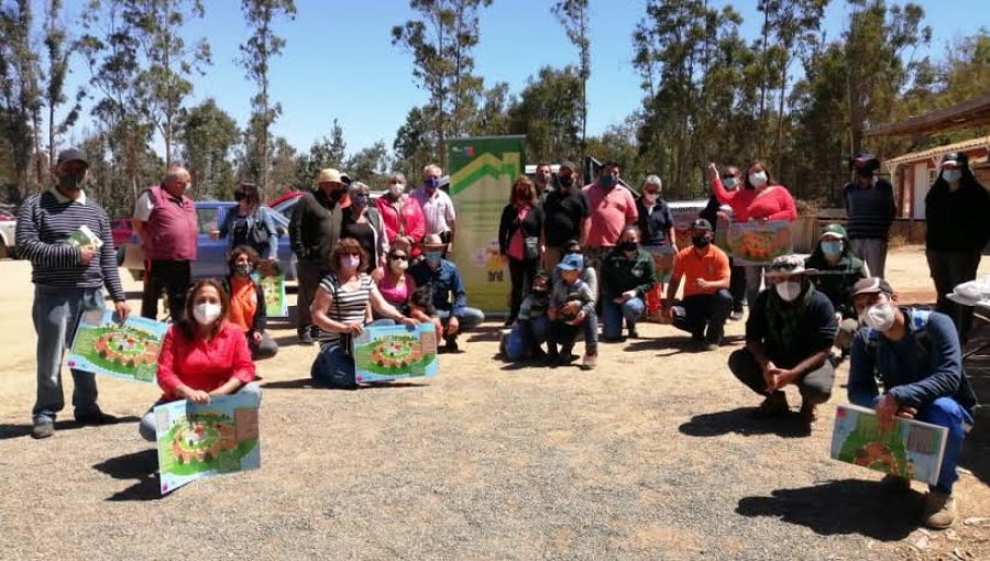 Conaf enseña estrategias de prevención de incendios forestales a cuatro comunidades de El Quisco