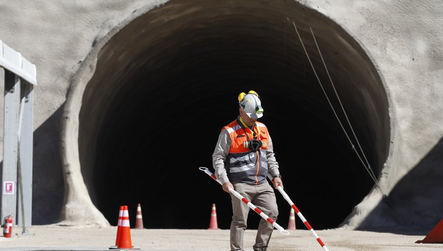 Aumentan 10,4% las exportaciones en el último mes, impulsadas por sector minero