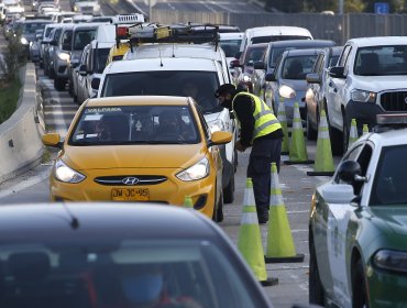 Carabineros anticipa que cerca de 90 mil vehículos regresarán este domingo a la capital