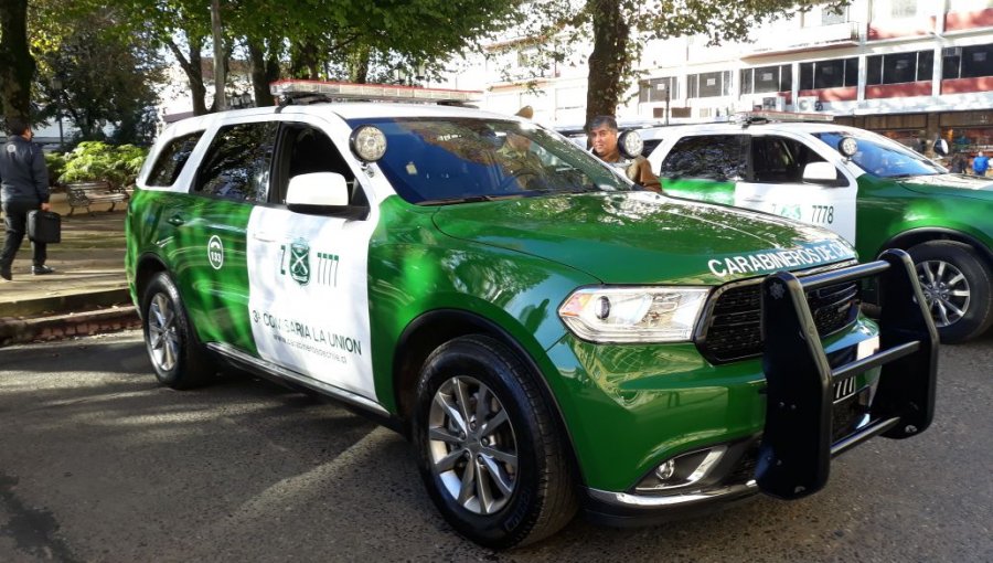 Dos carros policiales potenciarán servicios de Carabineros en El Tabo