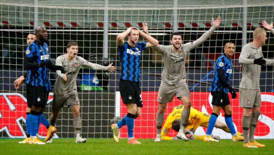 Inter de Milán empató con Shakhtar y quedó fuera de la Champions League