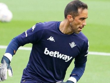 Claudio Bravo volvió a los entrenamientos en el Real Betis tras superar lesión