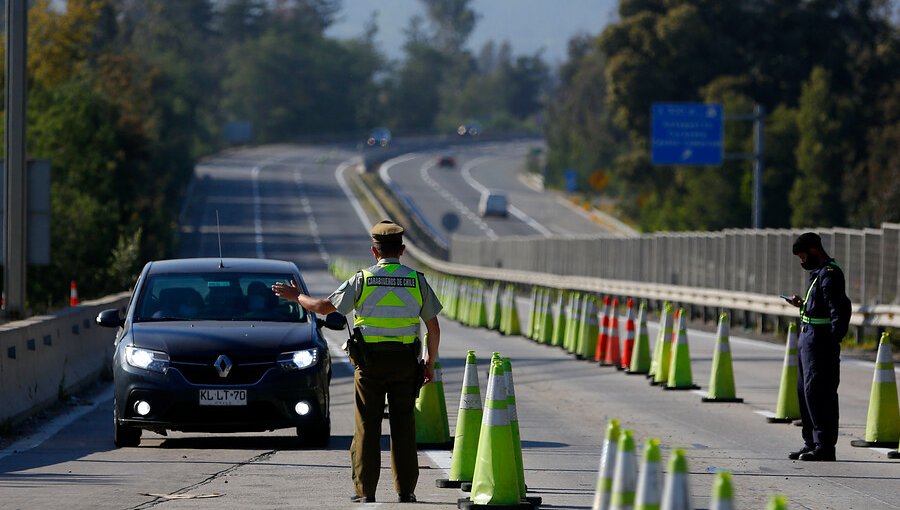 Unos 600 vehículos fueron devueltos desde la ruta 68 a la región Metropolitana durante el primer día de controles sanitarios