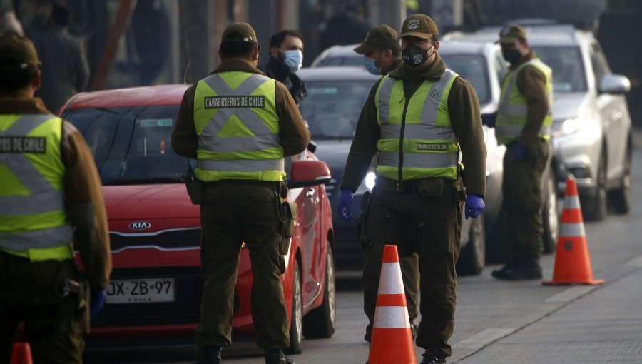 Carabineros informó de 350 vehículos devueltos a Santiago por vulnerar cuarentena