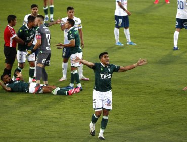 Wanderers derrotó a Everton en un friccionado Clásico Porteño