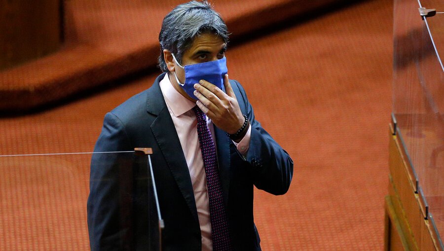 Diputado Gonzalo Fuenzalida confiesa que no se vacunará contra el Covid-19: "No soy tan confiado"