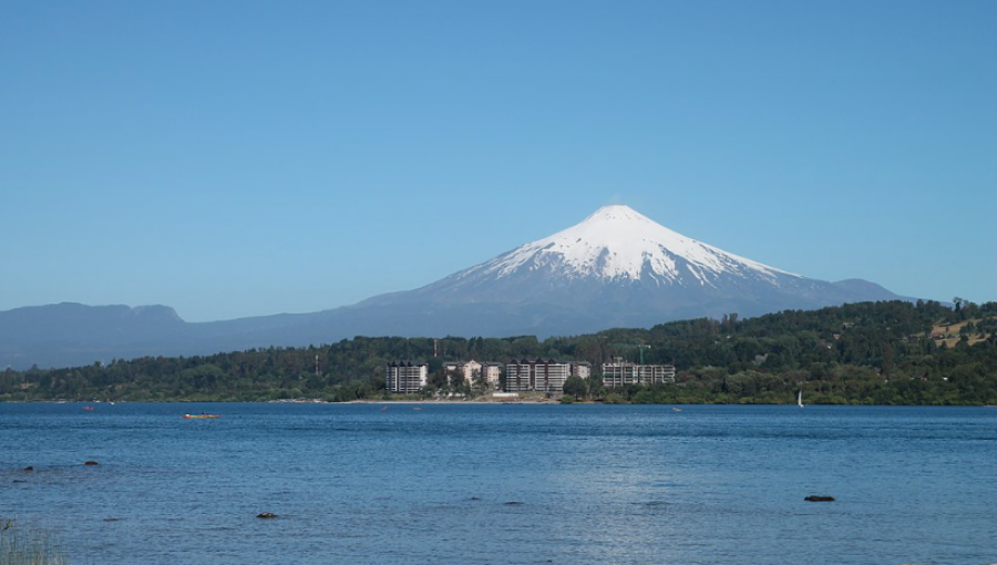 45 mil turistas: Villarrica casi duplica su población por Eclipse total de Sol