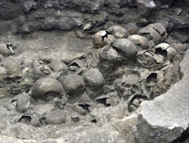 Descubren 119 calaveras en el altar de cráneos del Huei Tzompantli en Ciudad de México