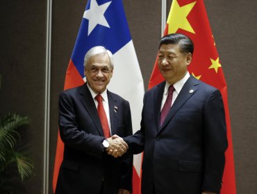 Chile y China celebran 50 años de relaciones y reafirman compromiso en distribución de vacunas