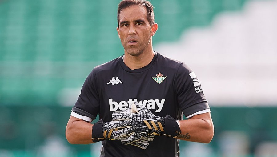 Manuel Pellegrini anunció que Claudio Bravo está listo para retornar a las canchas