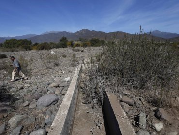 Colbún reparará canal Las Mercedes de Curacaví, pero Ministerio de Agricultura pide caudal mínimo