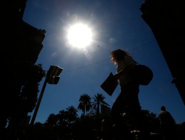 Calurosa Navidad: pronostican temperaturas máximas de hasta 36°C entre las regiones de Valparaíso y La Araucanía