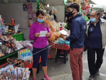 Intensifican búsqueda activa de casos mediante toma de PCR en ferias navideñas de Valparaíso