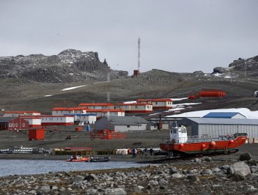 Fuerza Aérea descarta casos positivos de Covid-19 en su base antártica Presidente Frei