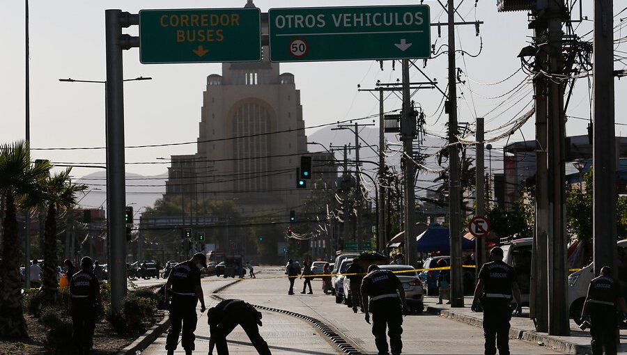 Encuentran a vehículo involucrado en fatal balacera en Plaza de Maipú: conductor fue detenido